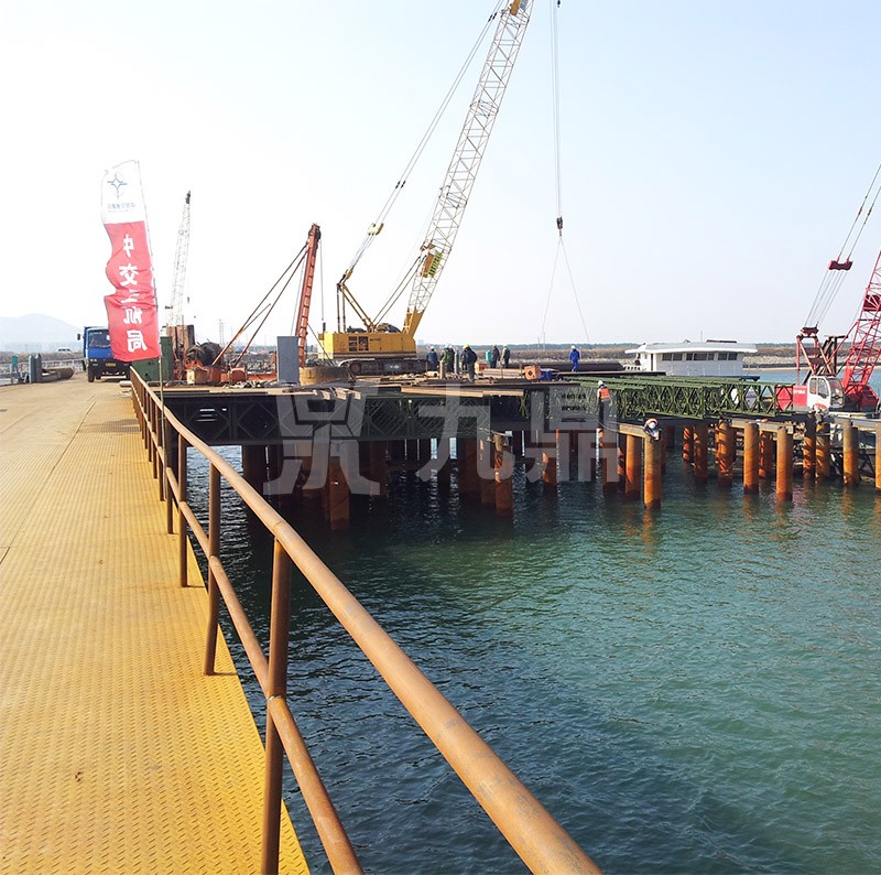 中交三航威海青榮城際公路雙島港特大橋鋼平臺(tái)